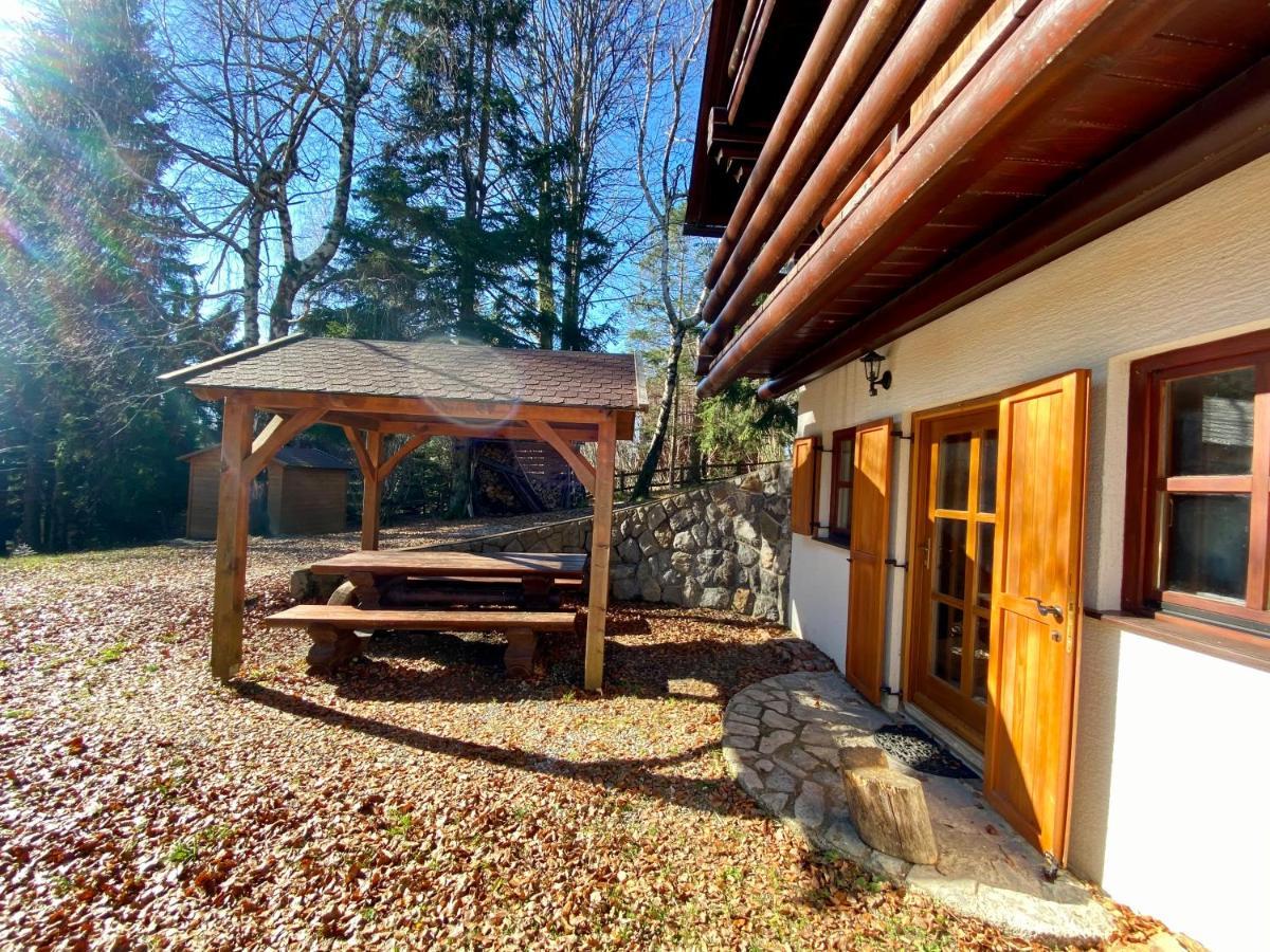 Pine Lodge Hlevci Dış mekan fotoğraf